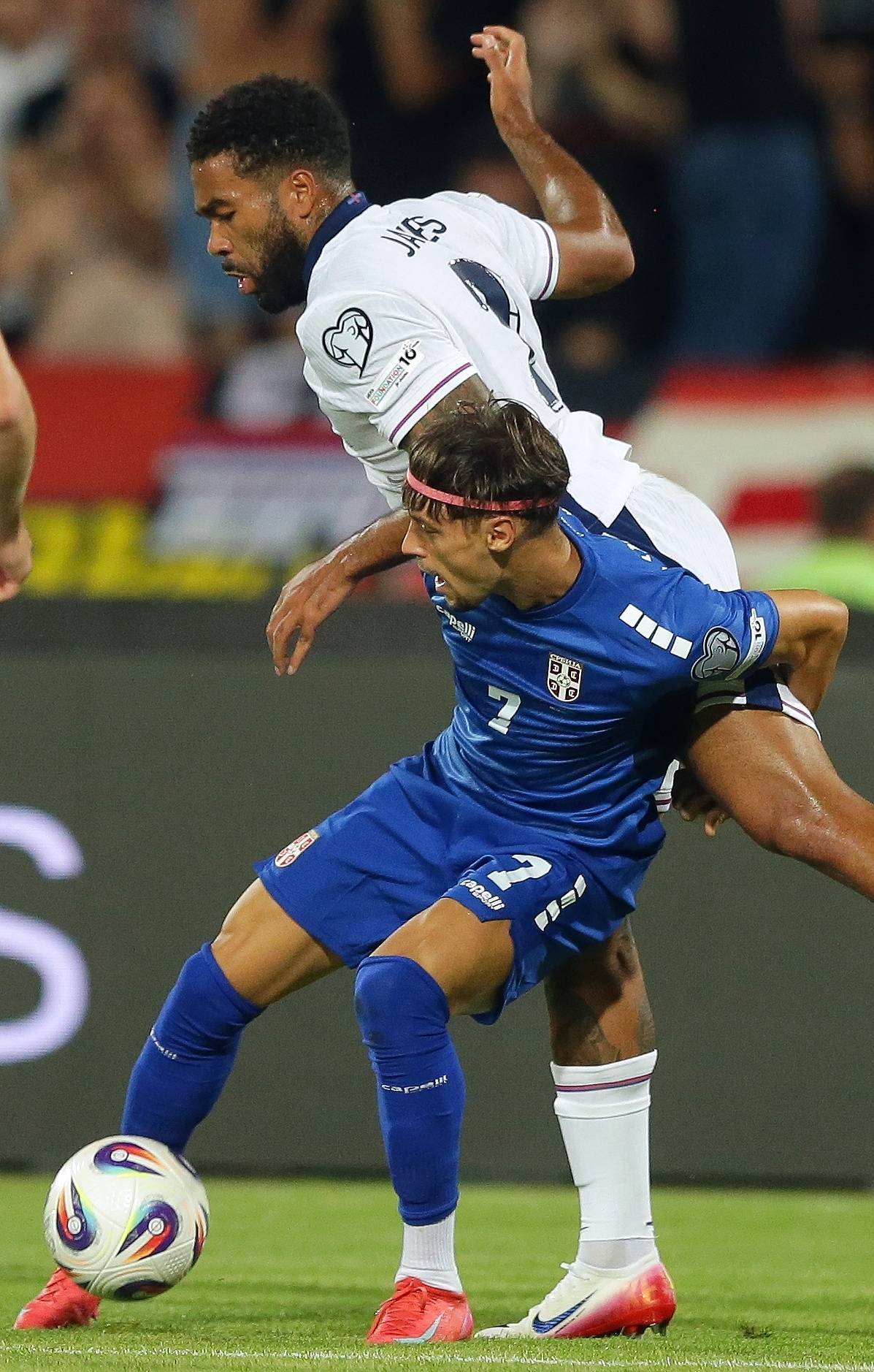 NG大舞台-包含莱万多夫斯基关键节点出色防守，塞尔维亚队带队取胜！的词条